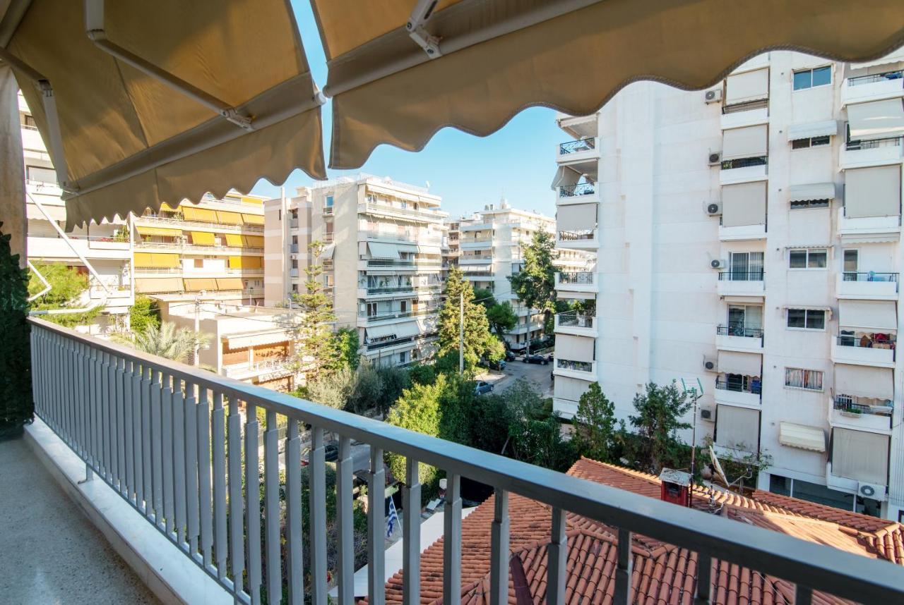 Luxury 1-Bedroom Apartment By The Sea In أثينا المظهر الخارجي الصورة
