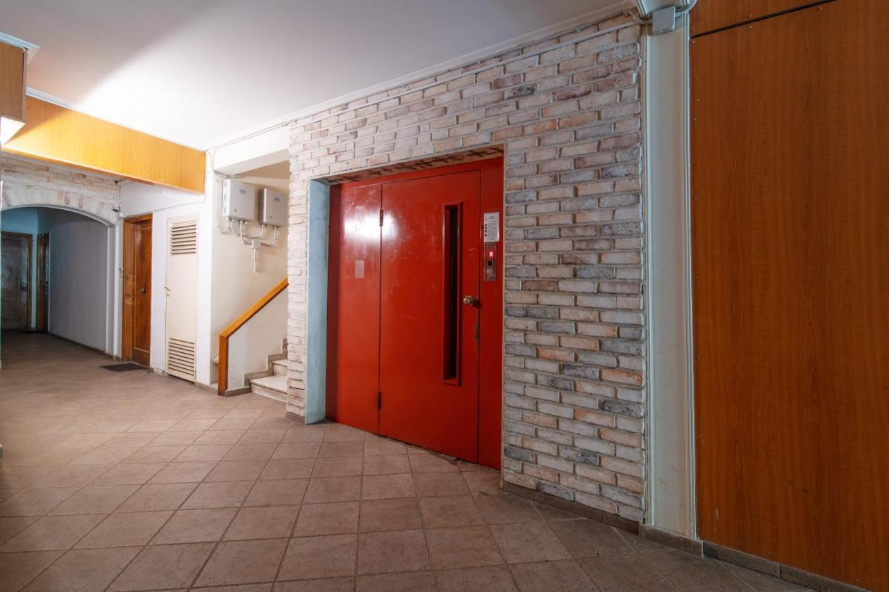 Luxury 1-Bedroom Apartment By The Sea In أثينا المظهر الخارجي الصورة